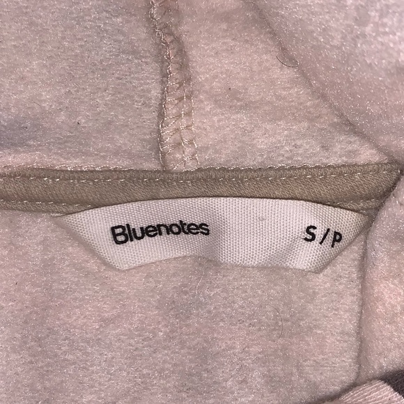Bluenotes Camo-Cropped Hoodie - Picture 3 of 4
